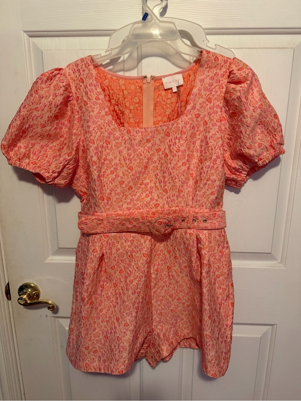 Women’s peach Floral Puff-Sleeve Romper with Belt